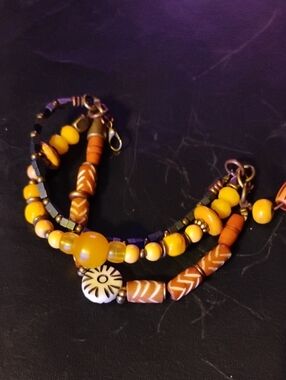 Yellow & Tan Beaded Women’s Bracelet - Unbranded